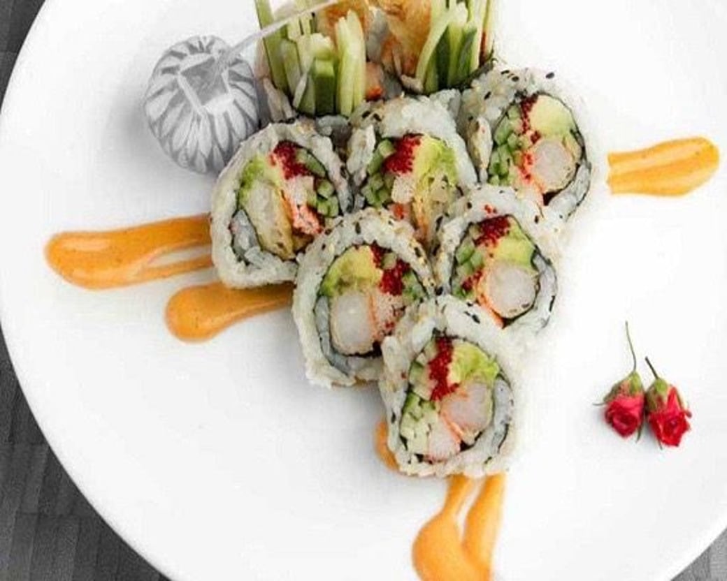 Tempura Shrimp Roll (8)