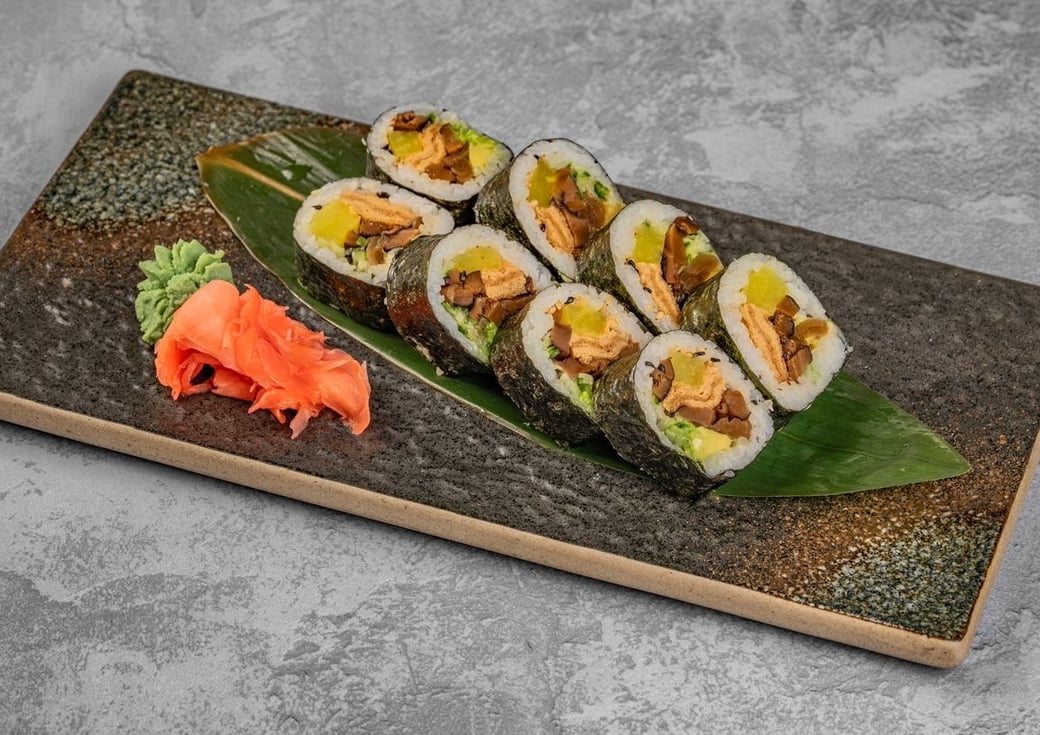 Vegetarian Futomaki (8)