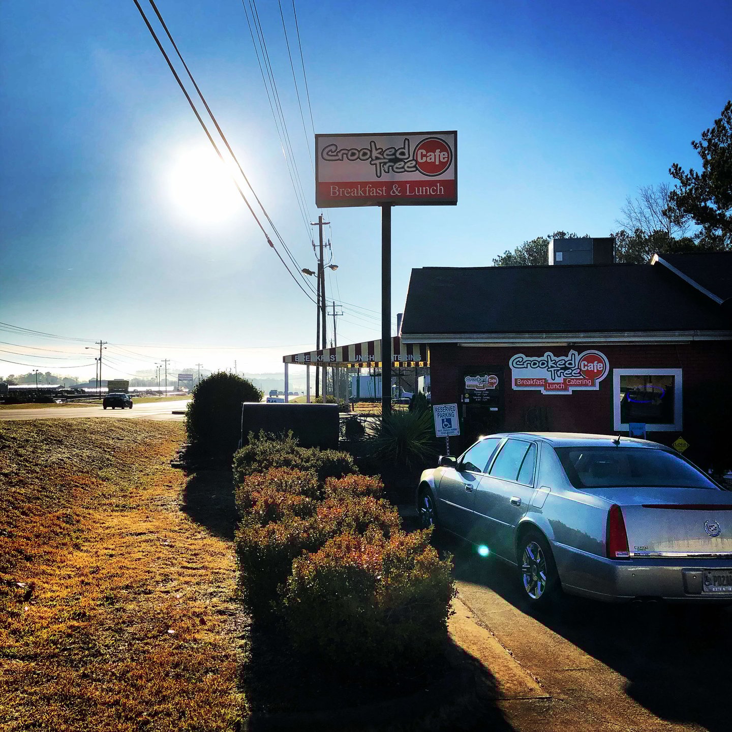 We serve simple and delicious!