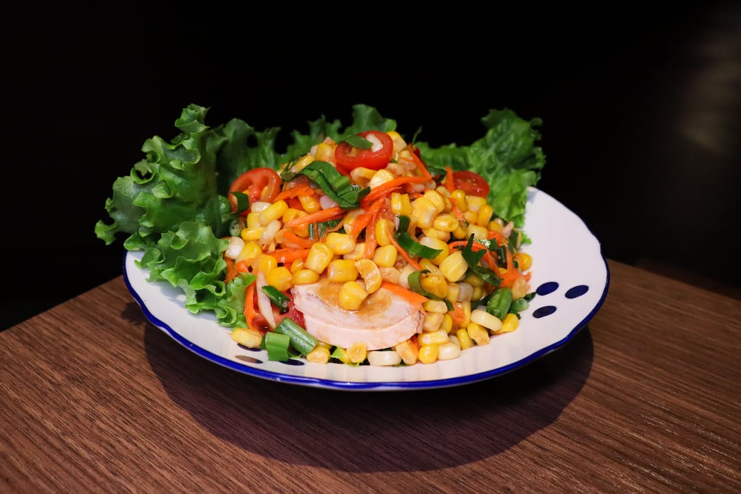 Tum Khao Pod Khai (Corn Salad with Salted Egg)