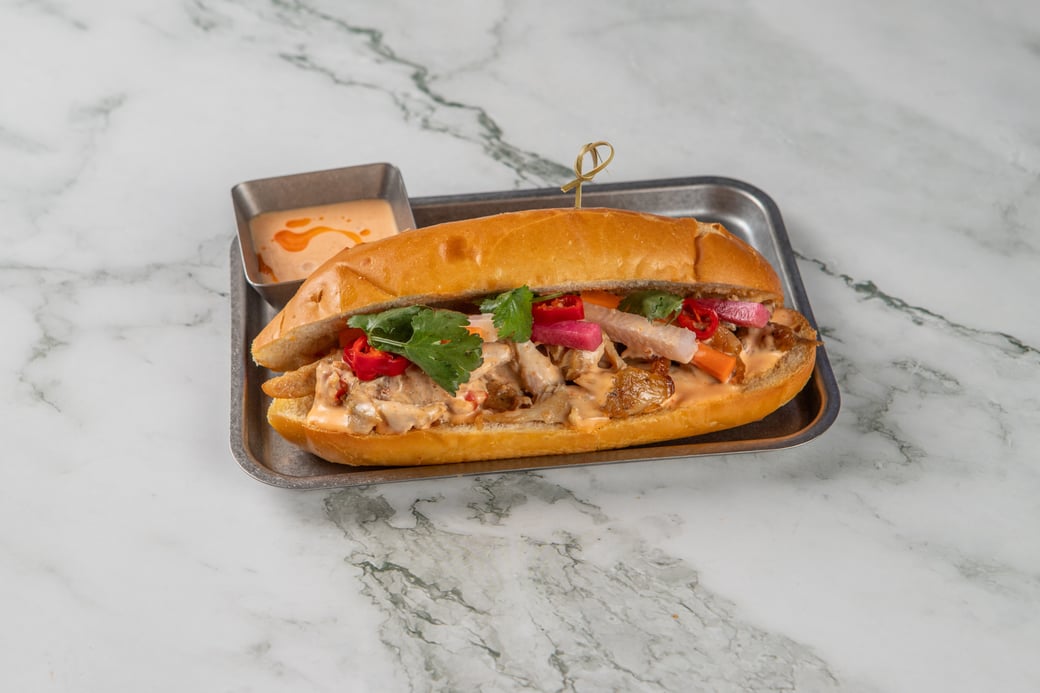 Fried Chicken Banh Mi | บั๋นหมี่ไก่ทอด