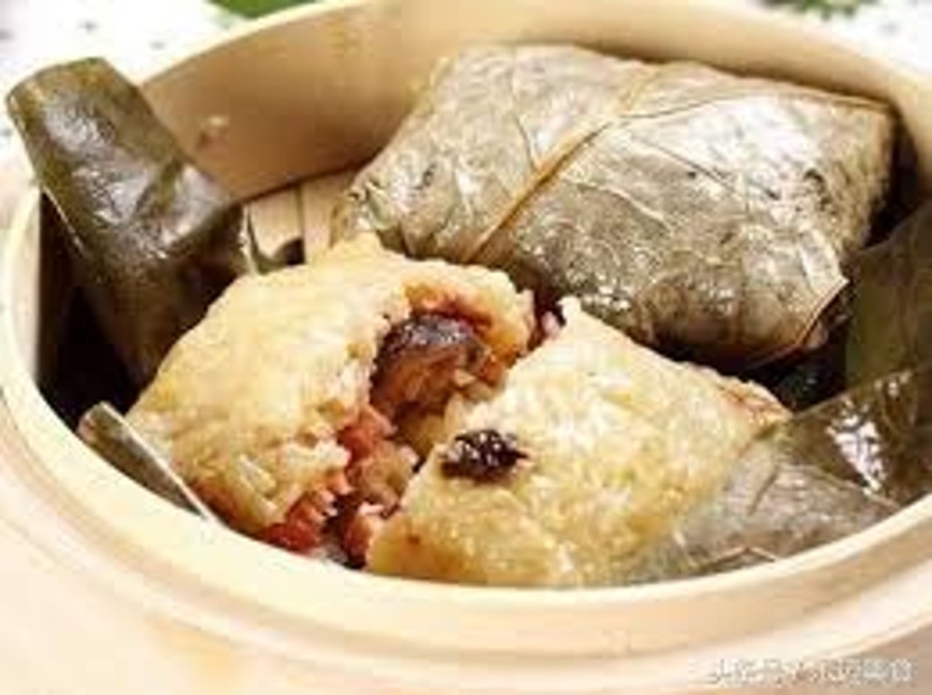 Sticky Rice Wrapped in Leaves 珍珠糯米雞