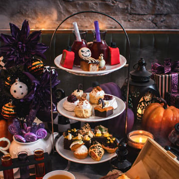A LITTLE SPOOKY. A LITTLE FESTIVE. 🎃🎄