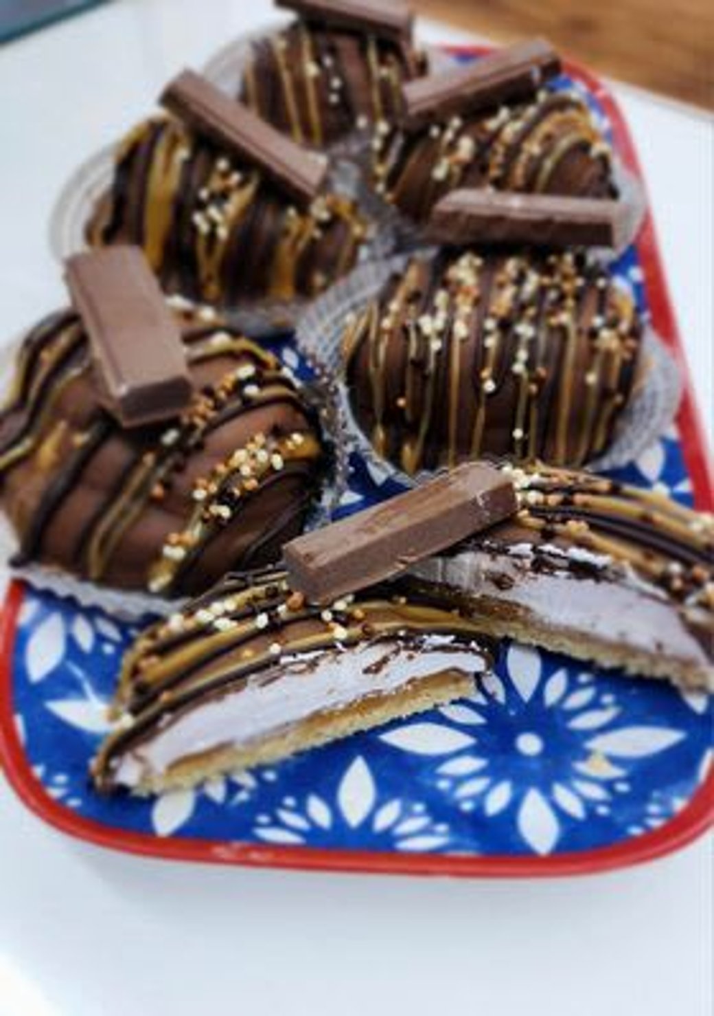 Marshmallow caramel tea cake  