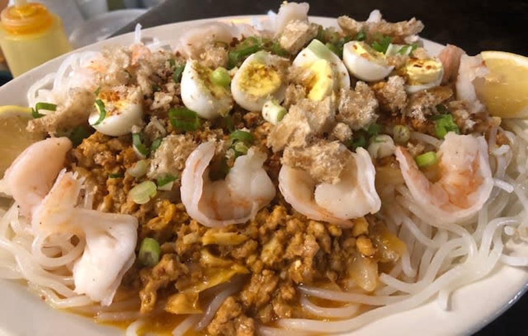 FIESTA NOODLES (PALABOK)	