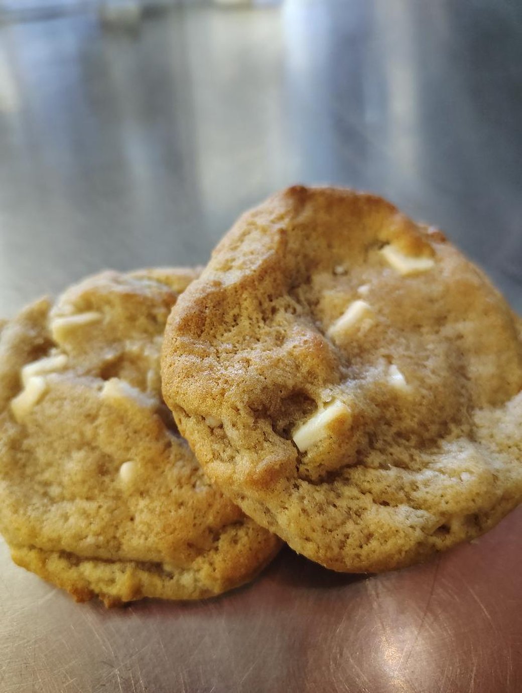 macademian nut cookies