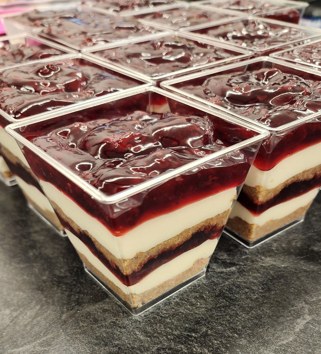 Cheesecake Cherry Cup