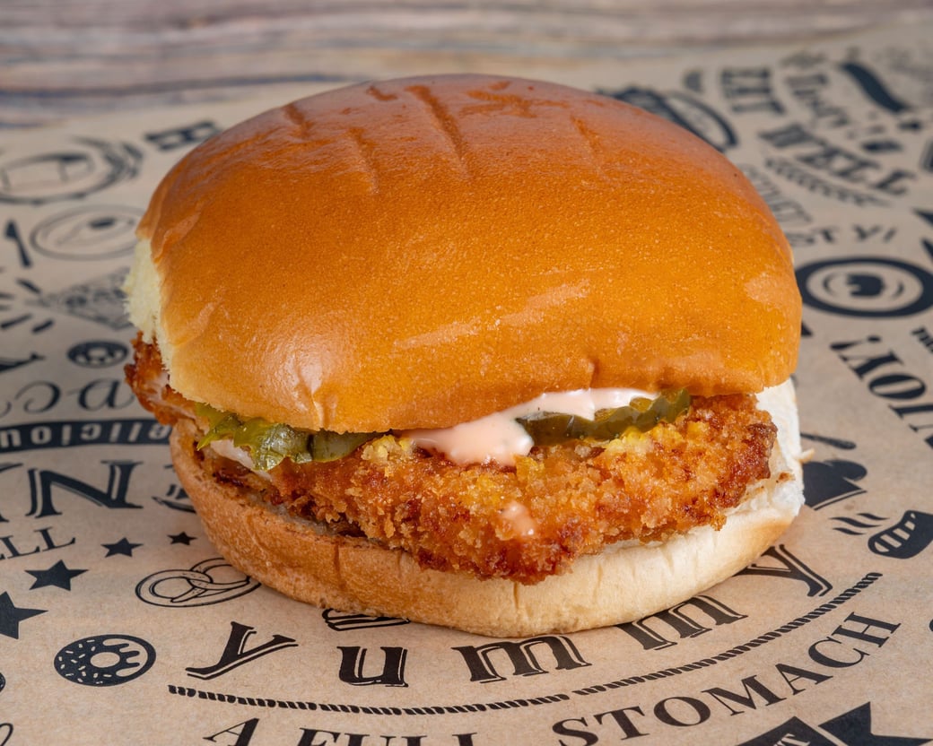 Crispy Chicken Burger🍔2x1