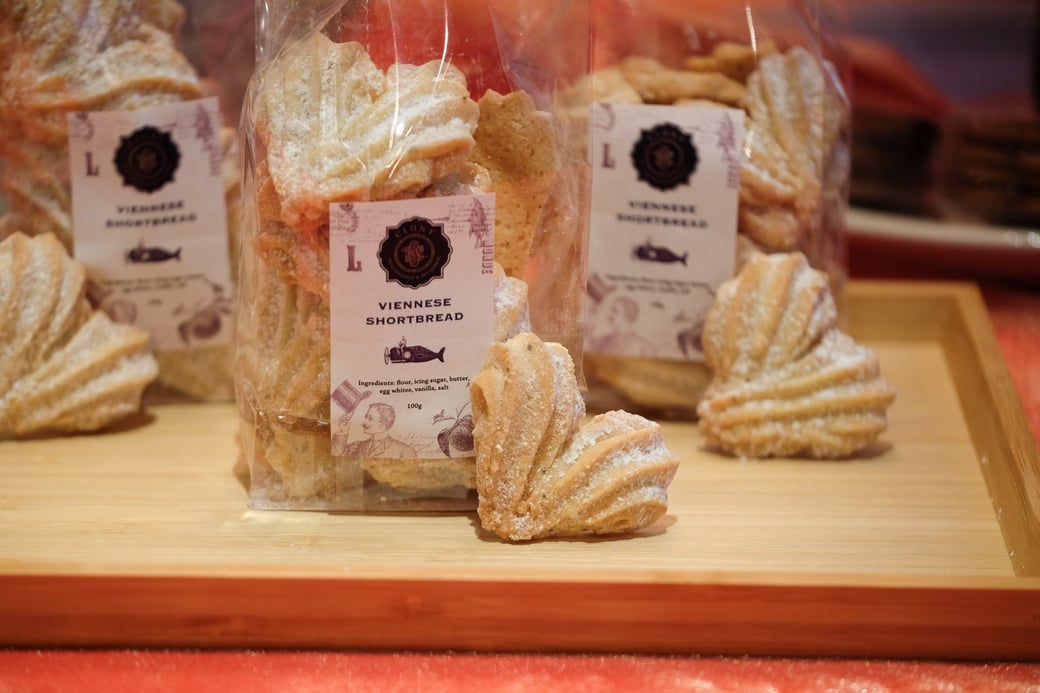 VIENNESE SHORTBREAD HEARTS