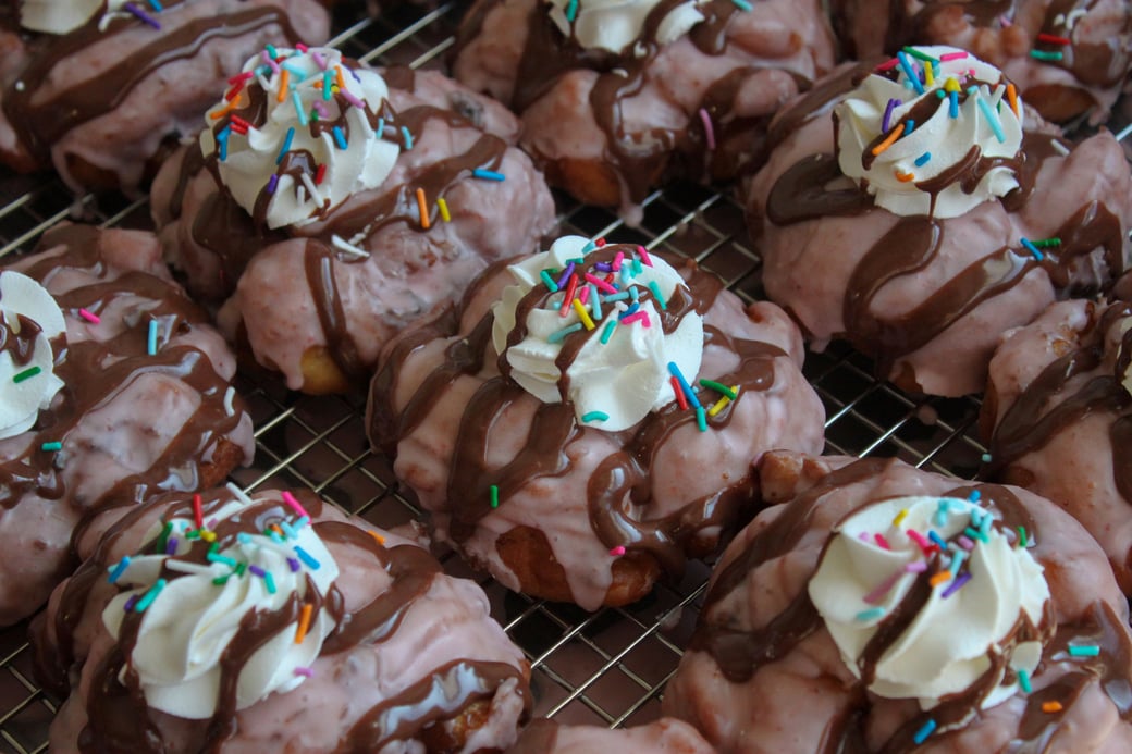 Banana Split Fritter