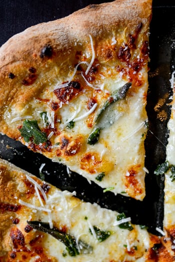 Brunch, lunch, dinner... Whatever you are craving this weekend, we have something fresh and unforgettable. 

 📸:Four Cheese Pizza