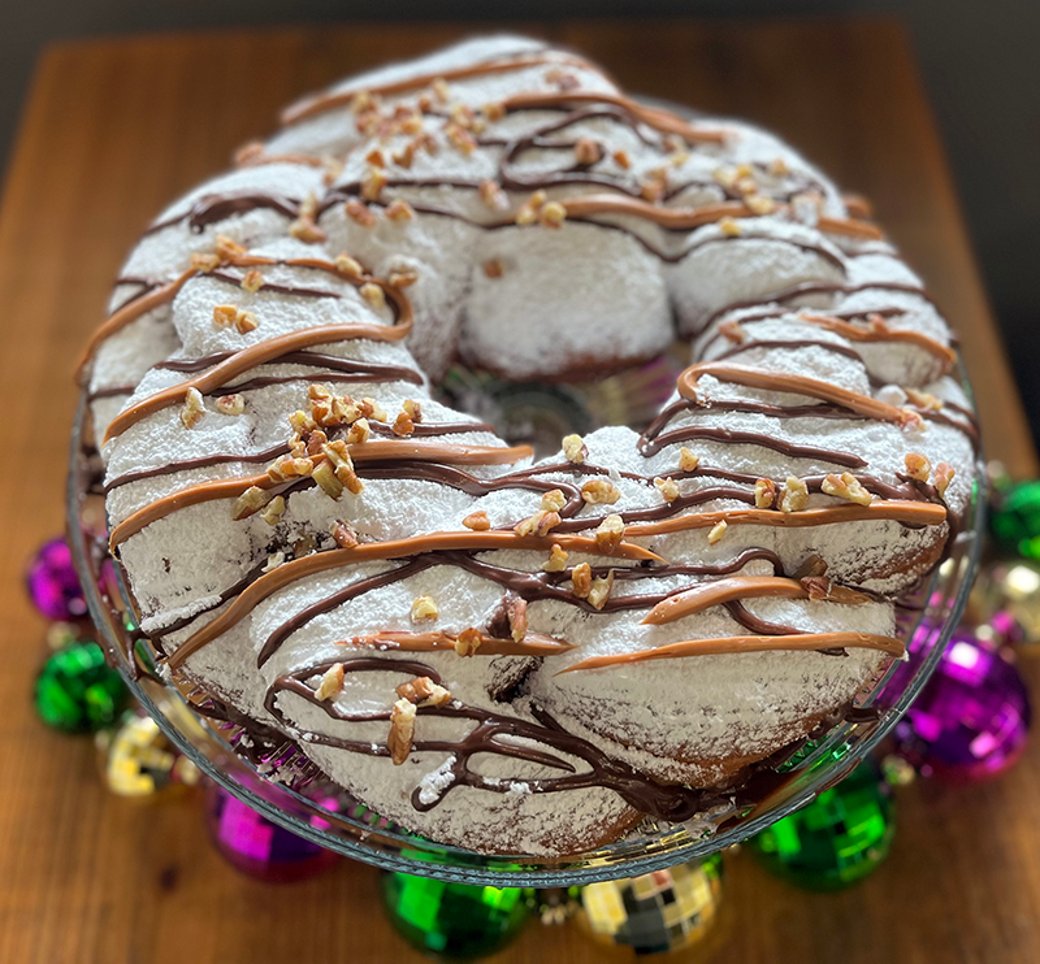 Beignet King Cake