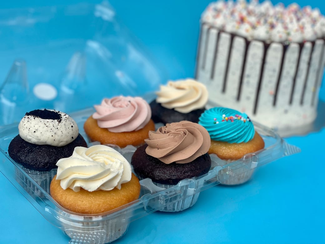 Heathers Kitchen Cupcakes (6Pack)