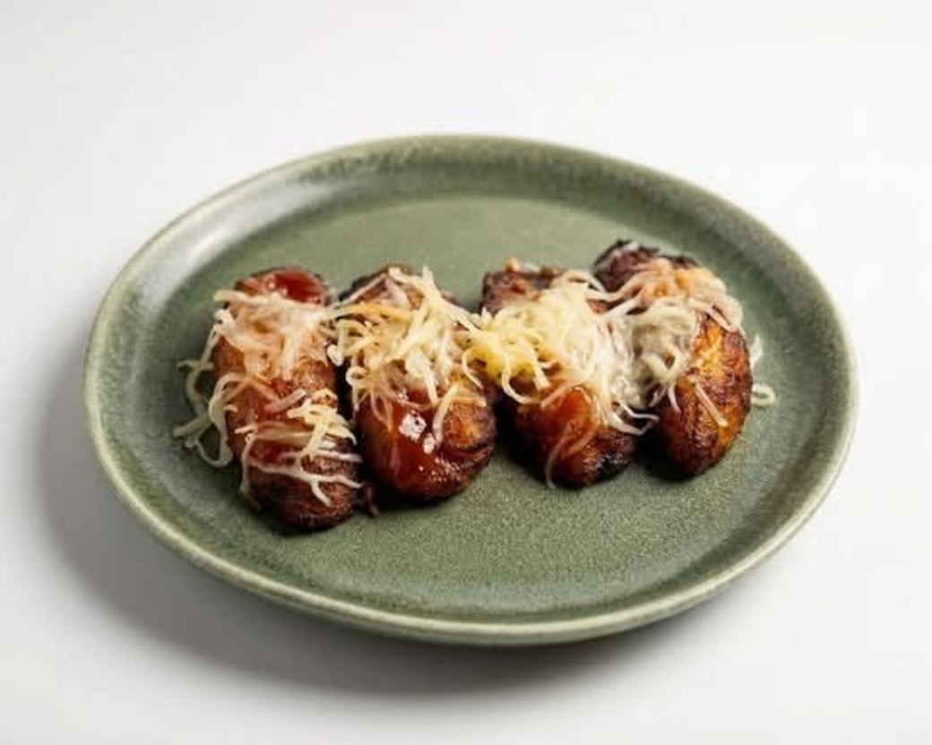 Sweet Plantains with Guava & Cheese (x4)