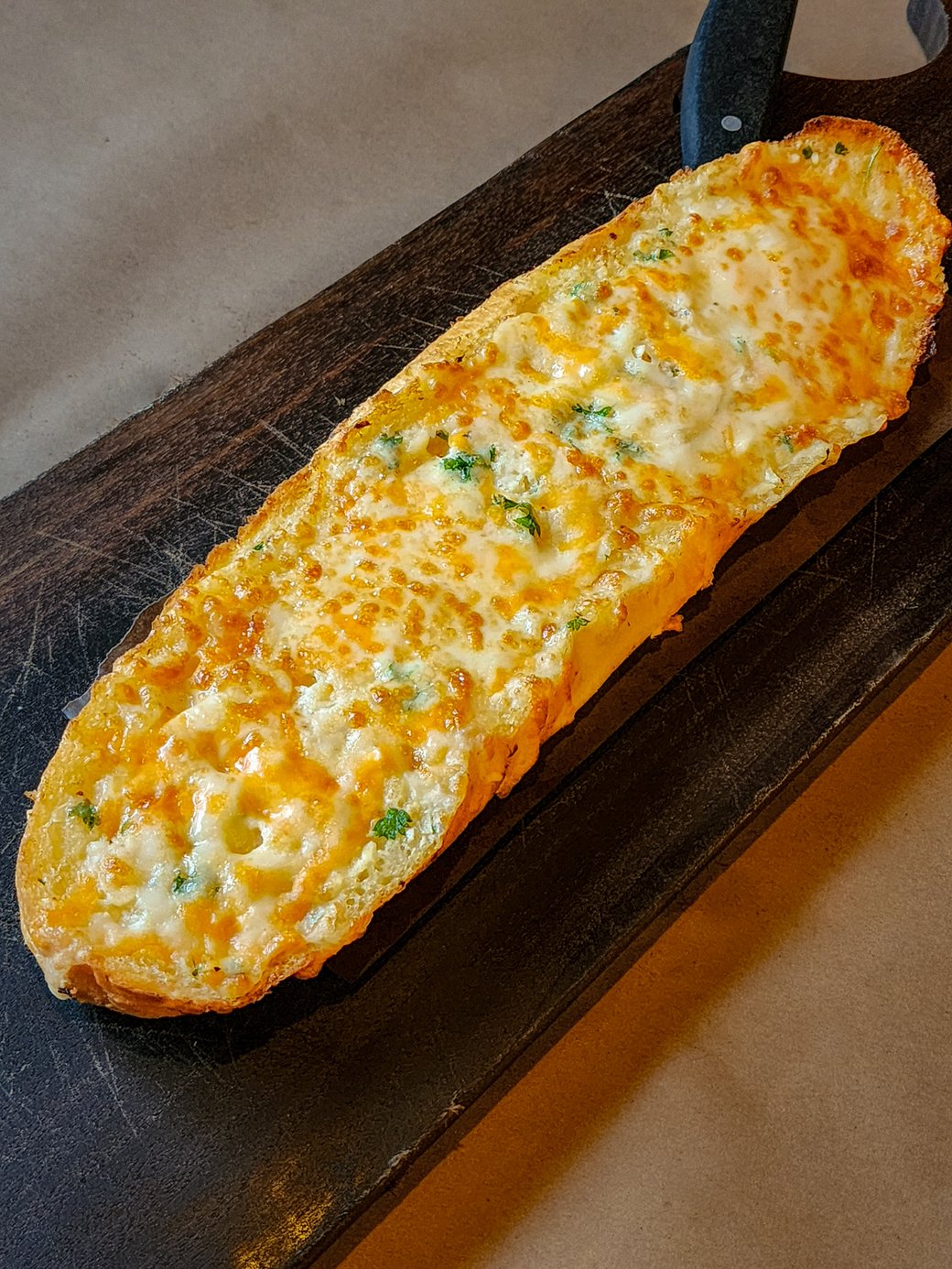 BROILED PARMESAN GARLIC BREAD