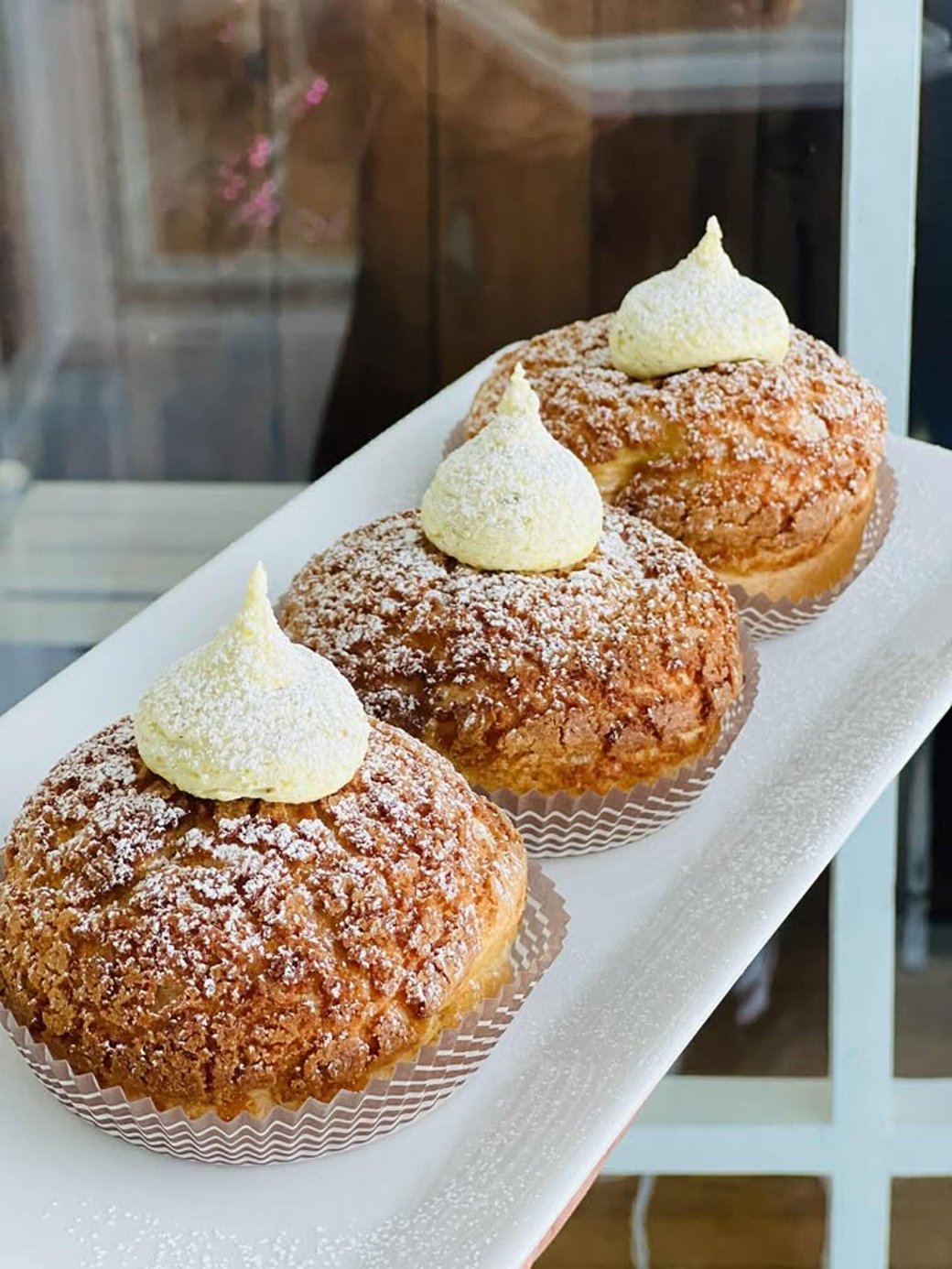 Craquelin Cream Puff Pistachio