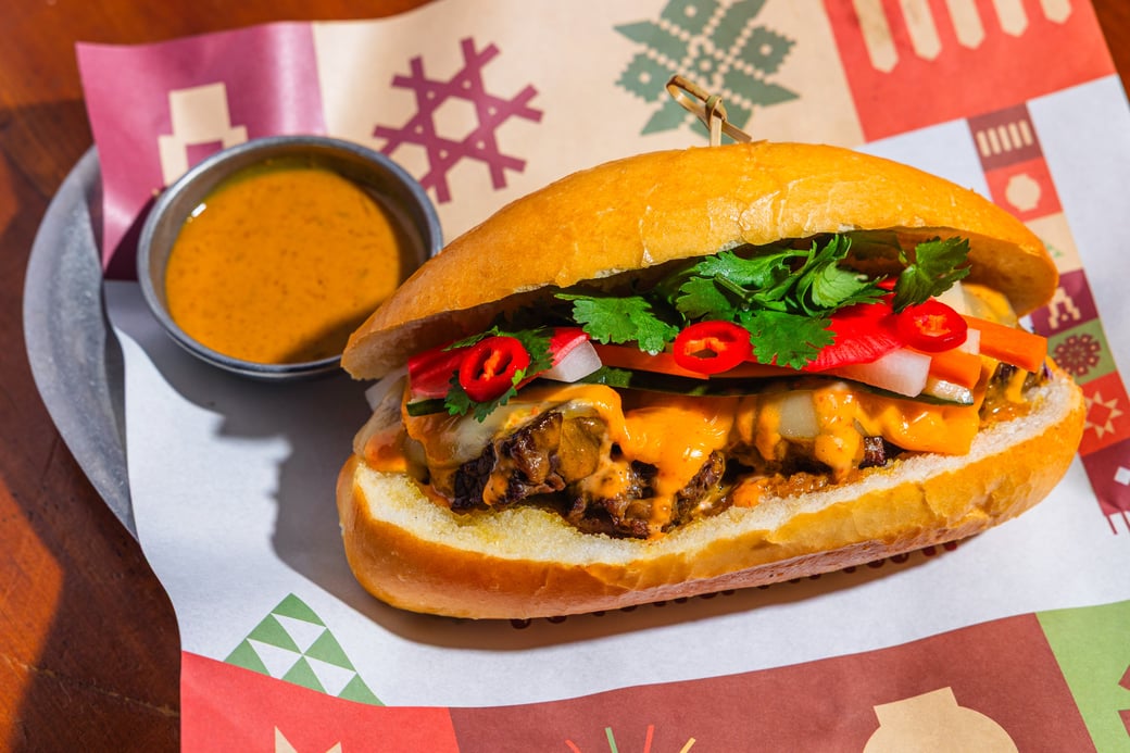 Braised Massaman Beef Sandwich | แซนด์วิชมัสมั่นเนื้อตุ๋น