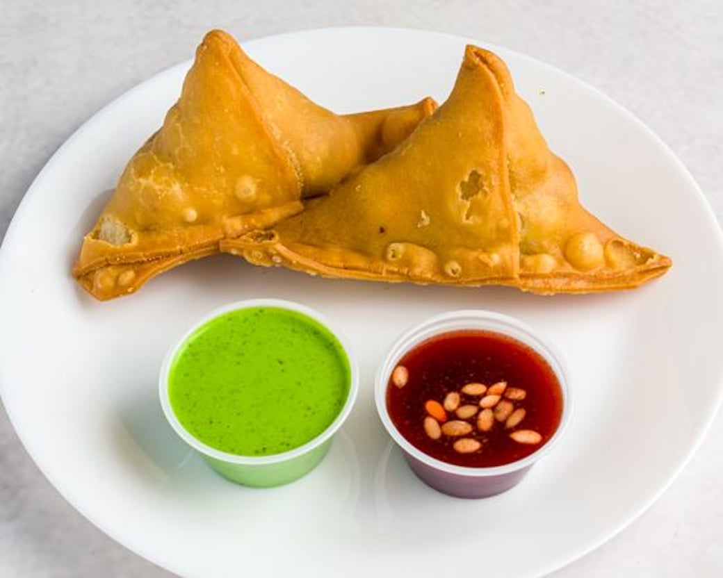 Veg Samosas 2pcs