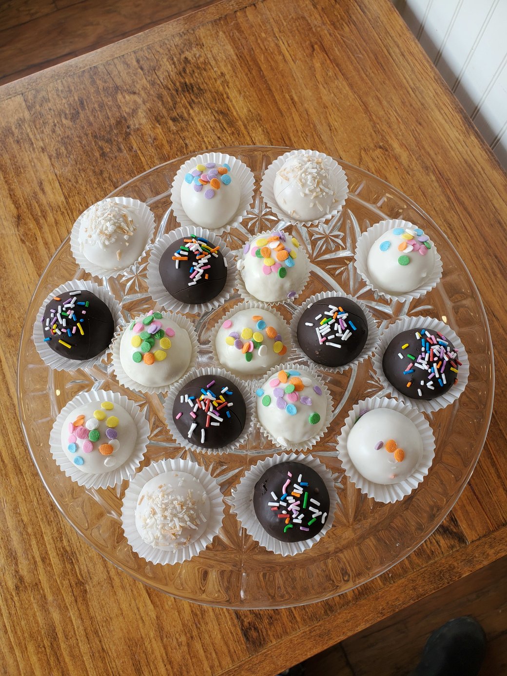 Easter cake truffles