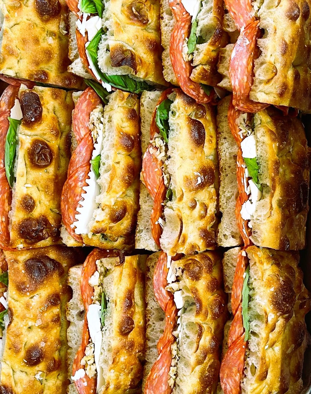 <p><strong>PARTY SIZE FOCCACIA</strong></p>