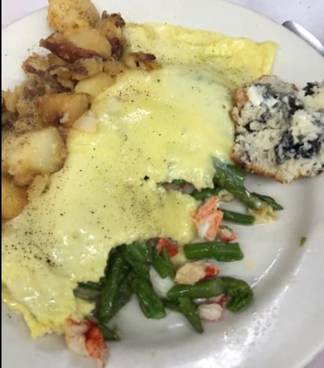 Asparagus & Cheese Omelet