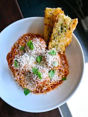 Your new favorite lunch spot sits right in the heart of #MidtownTampa. Authentic and Original…Always BellaBrava!

📸: Spaghetti & Meatballs 

#BellaBrava