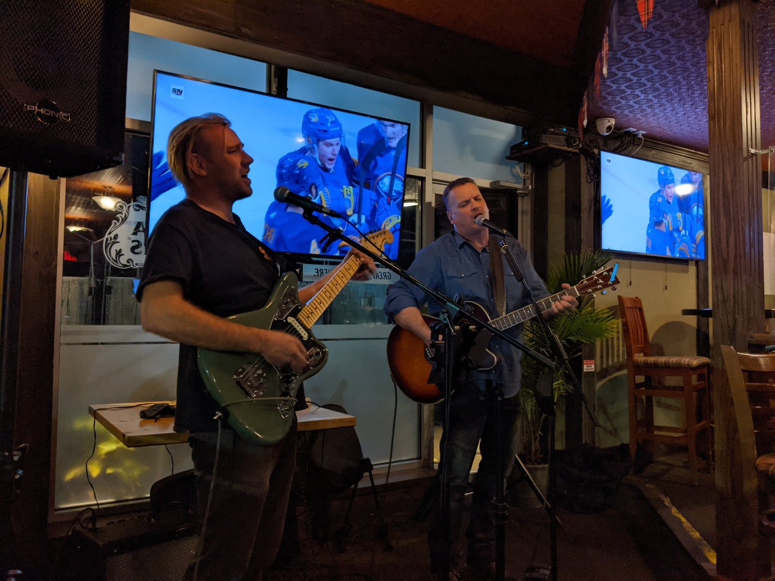 Ray & the Vagabond | live music