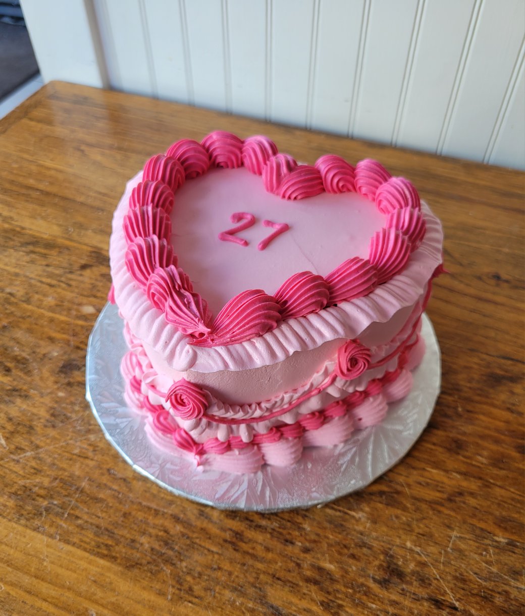 Vintage heart cake