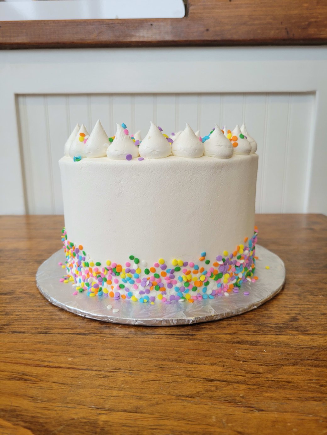 Confetti party cake
