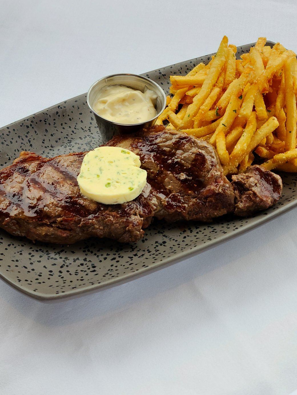 STEAK & FRITES