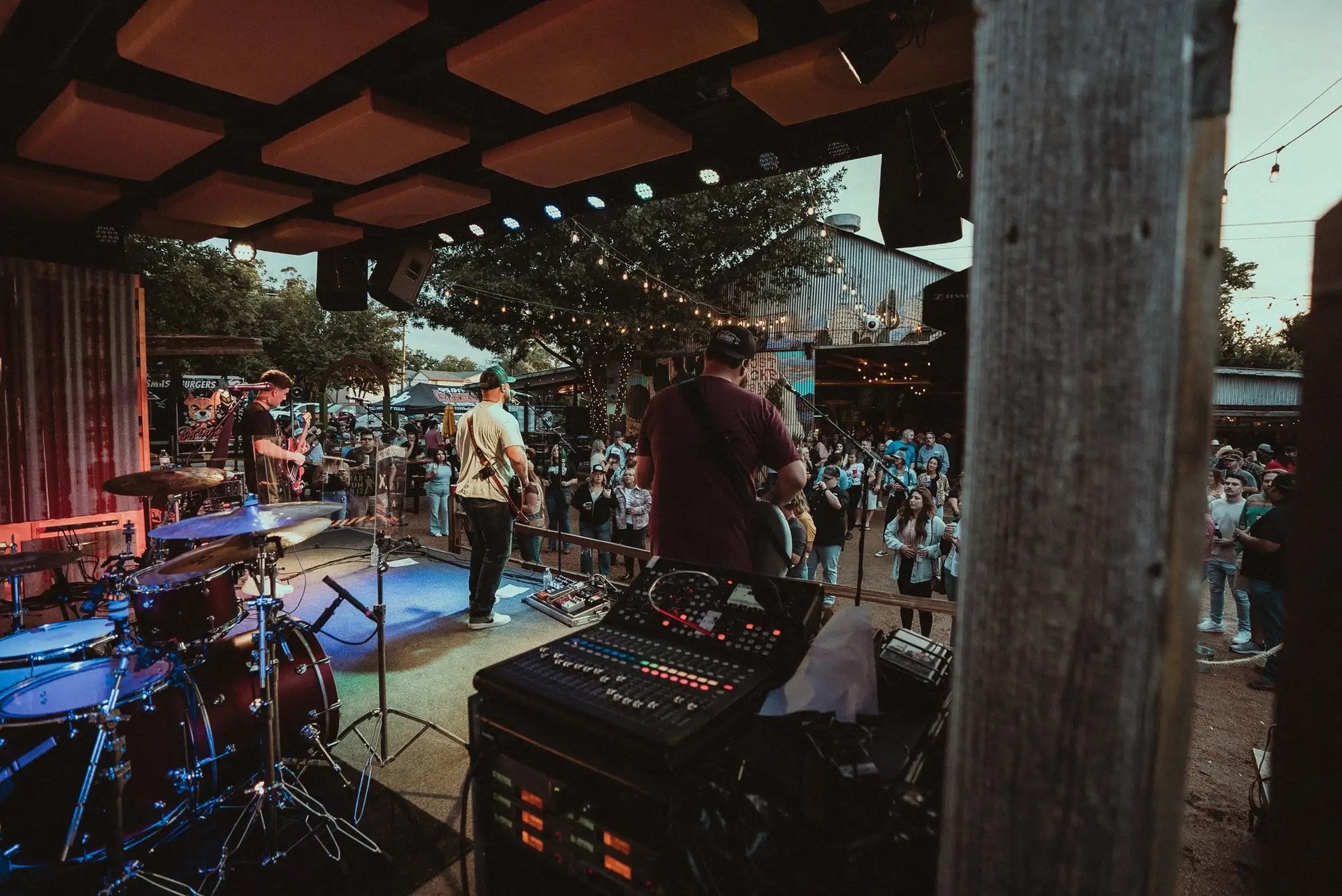 Rusty Nickel IceHouse