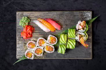 Popular Sushi Combo F (17pcs)*