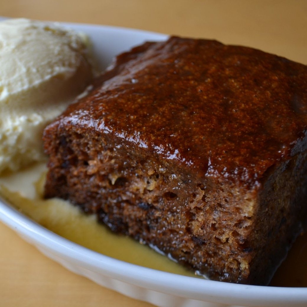 sticky toffee pudding