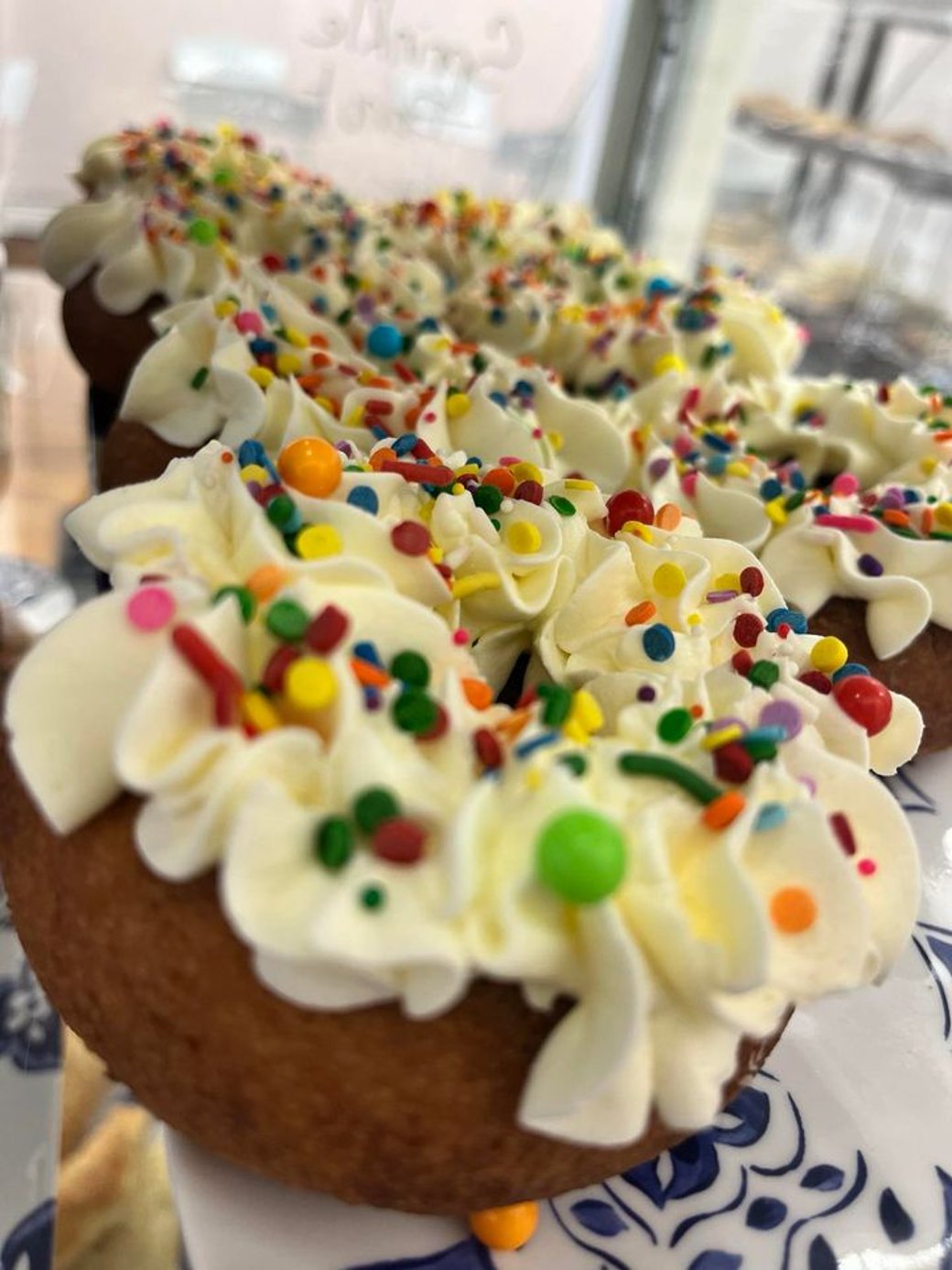 vanilla  buttercream sprink donut 