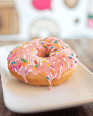 <h4>Made Fresh Daily</h4><h2>Donuts</h2>