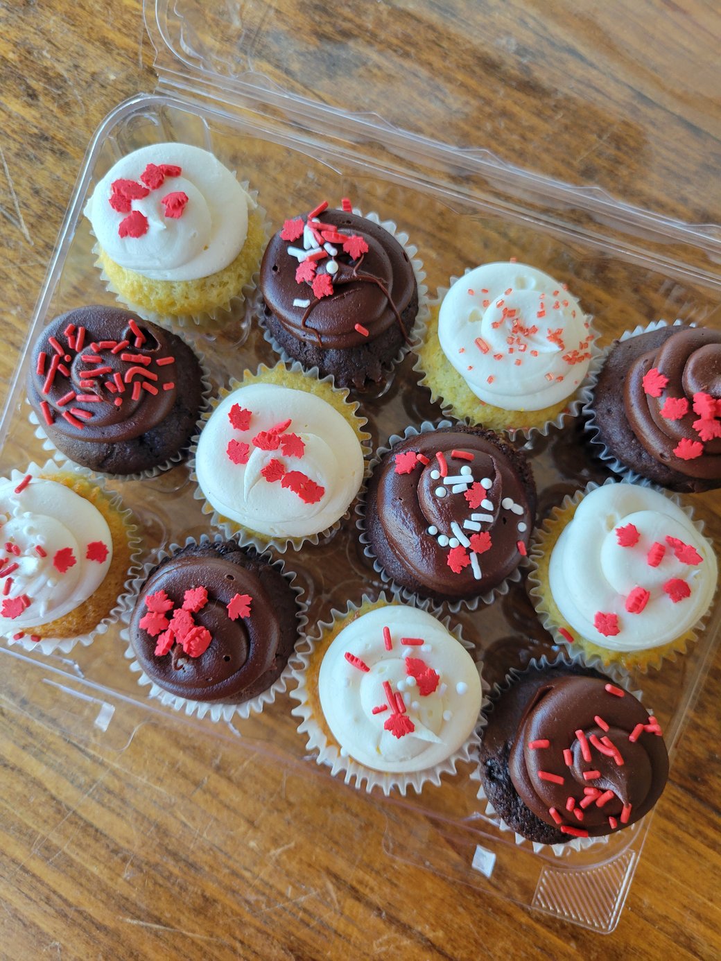 Canada Day mini cupcakes