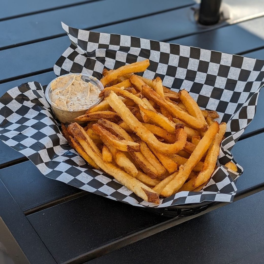 basket o' chipper chips