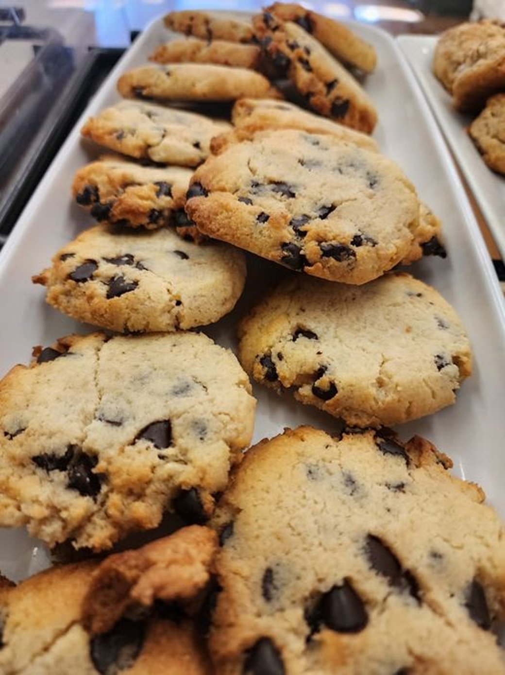 keto chocolate chip cookie