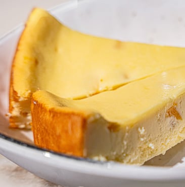 Japanese Style Mango Cheesecake