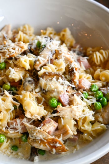 Your new favorite lunch spot sits right in the heart of Midtown. Fresh, fast, and full of flavor. 

📸:Pasta Brava