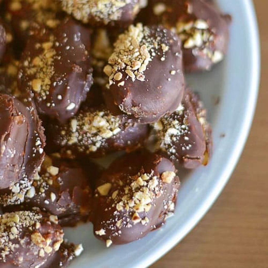 Stuffed Date - Peanut Butter Chocolate