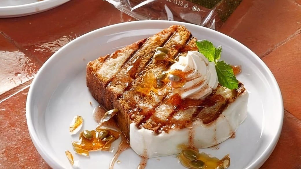 iced pumpkin swirl loaf cake