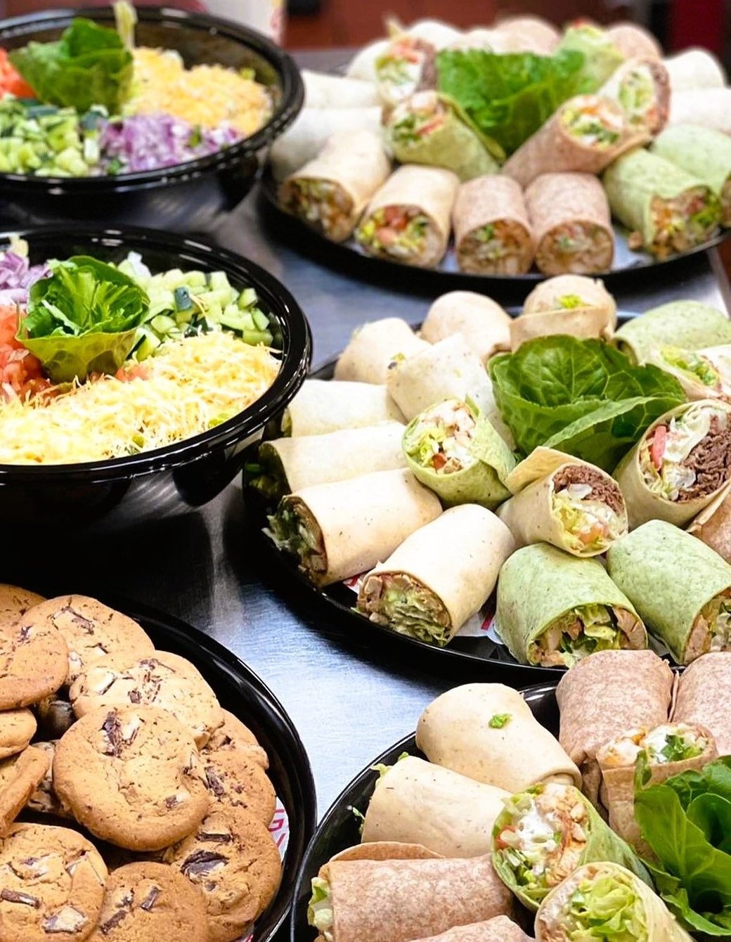 <p><strong>PARTY SIZE WRAPS</strong></p>