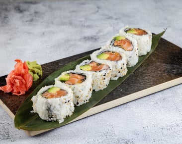 Spicy Salmon & Avocado Maki (6)