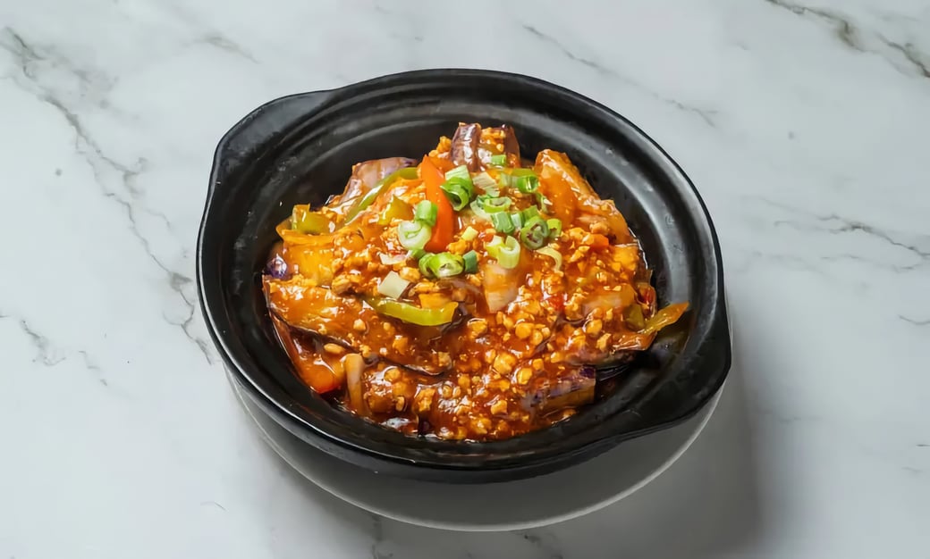 魚香茄子煲 / Fish-flavored Eggplant Clay Pot