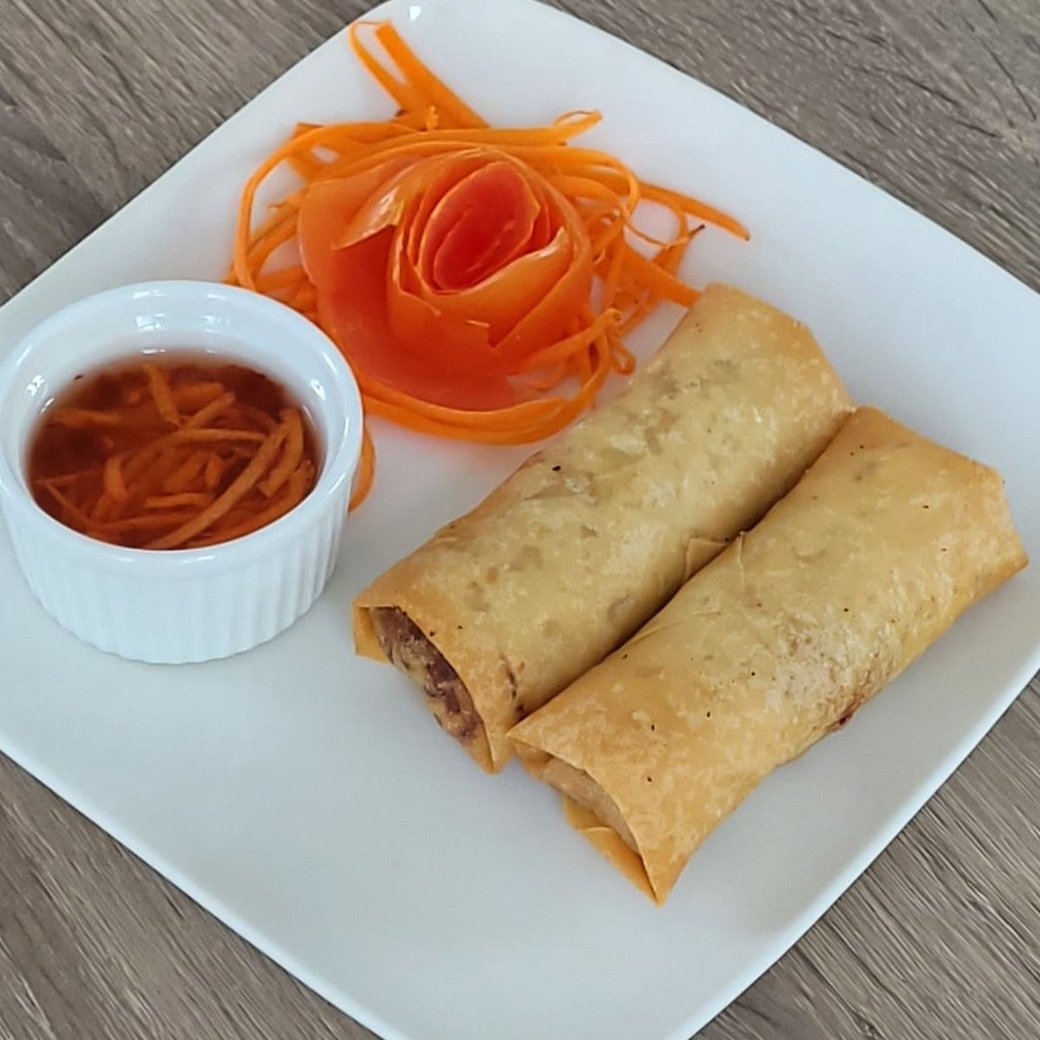 (AV1)  Pork Spring Rolls