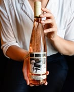 low-intervention vino sitting pretty 🎀 we open at 6pm - come sip with us :)