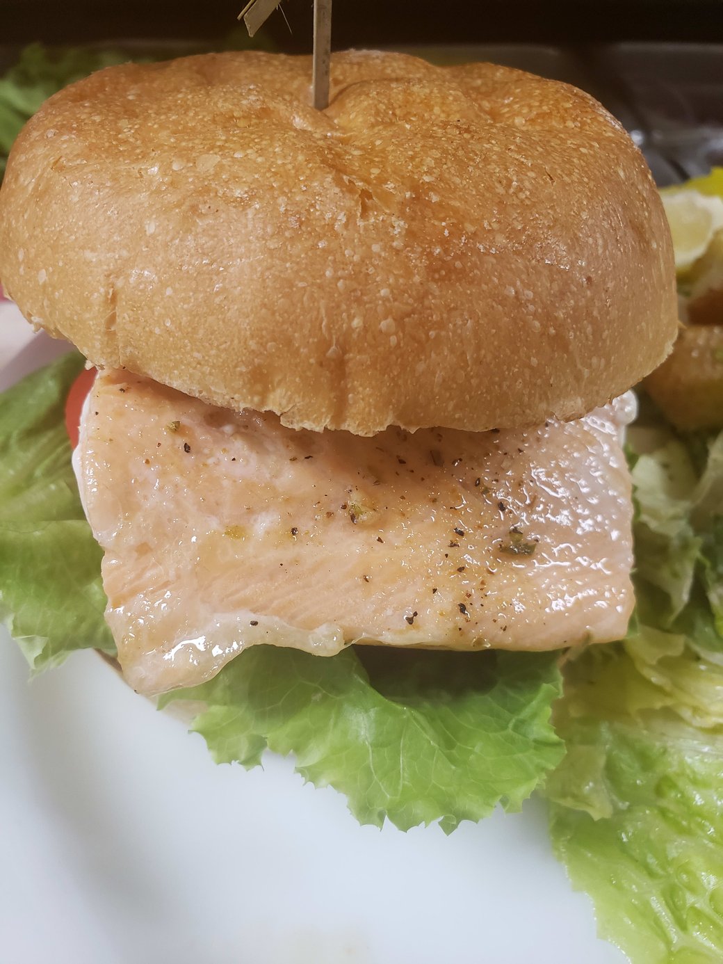 Salmon Burger