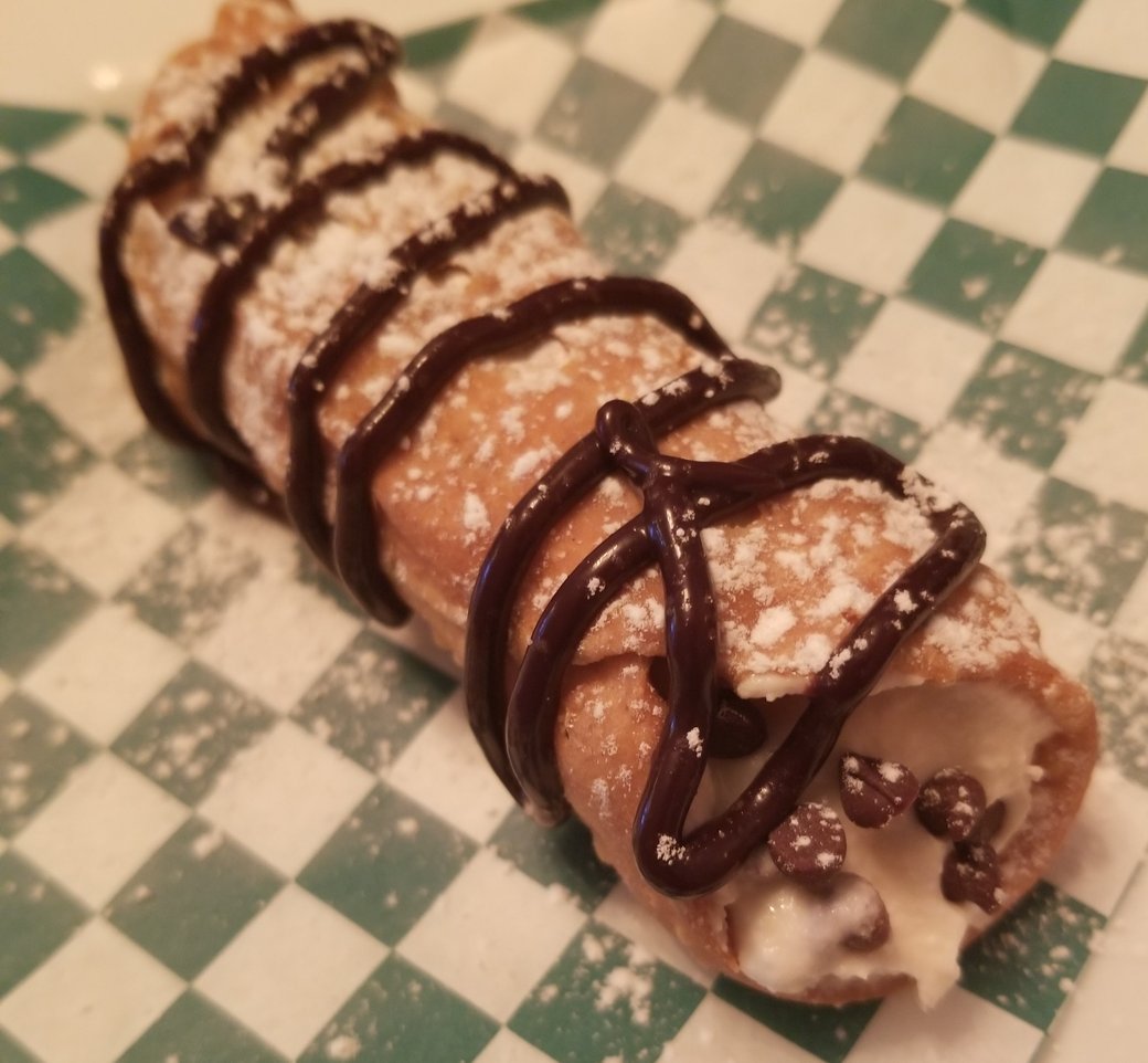 Chocolate Chip Cannoli