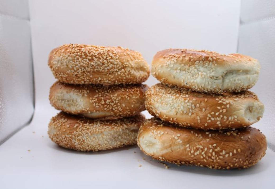 6 Sesame Bagels